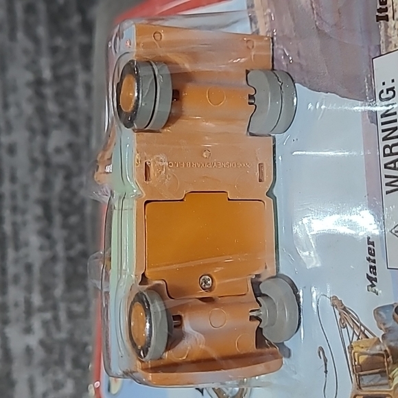 Disney Pixar Cars Mater Light-up Keychain 2006 - Picture 5 of 16